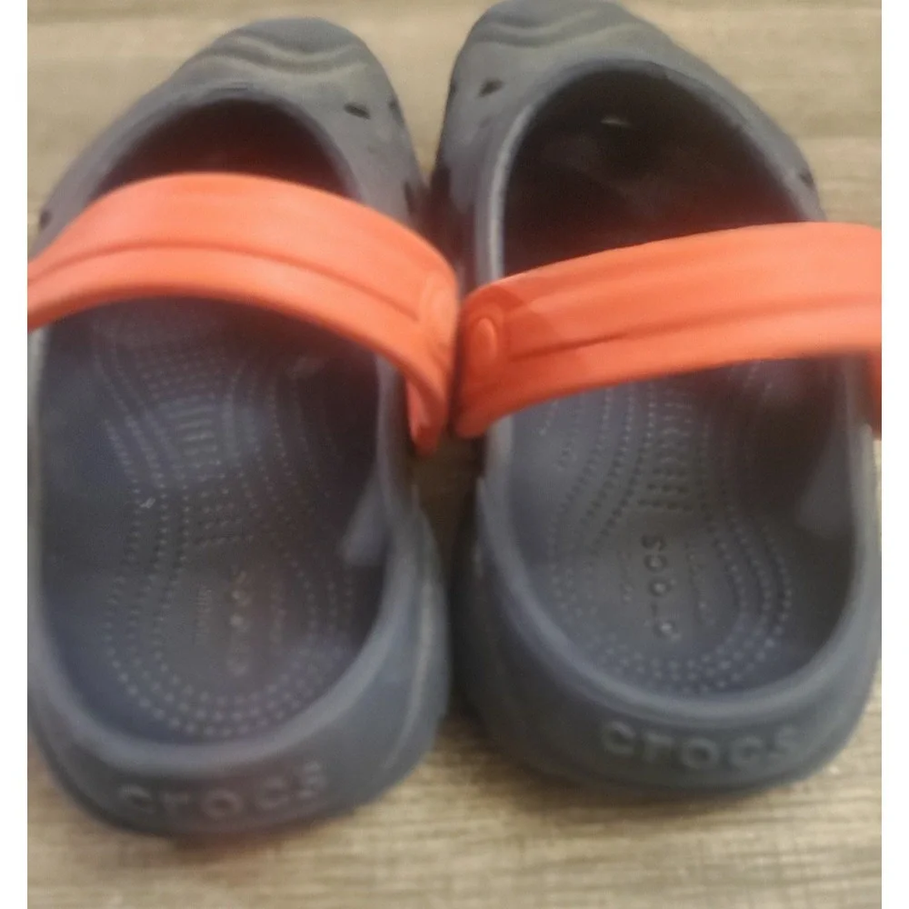 Crocs Swiftwater‎ Clogs Youth Size 13 Navy Red
